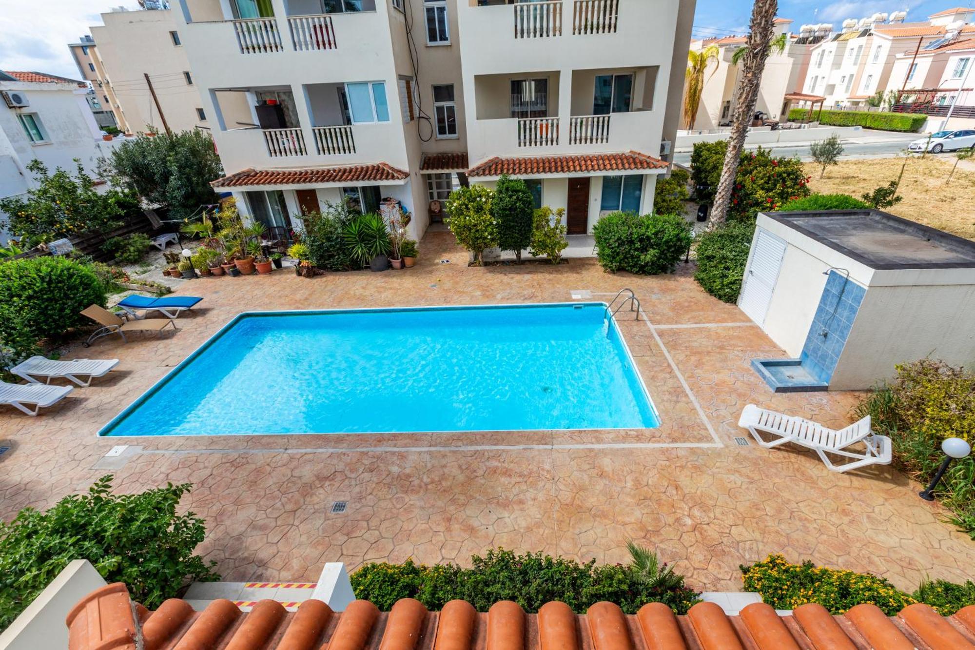 Beautiful 2 Bed Apartment In Paphos Cyprus Exterior photo